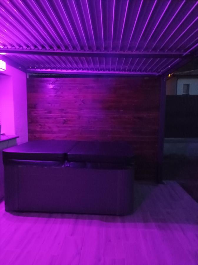 Loft Sauna Jacuzzi Ospariegeois 라벨라네 외부 사진